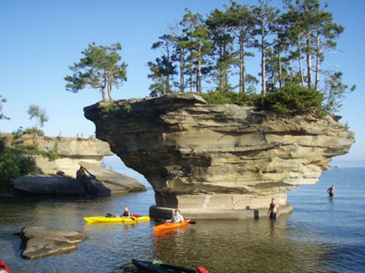 Why You Should Visit Michigan’s Port Austin for Picturesque Natural Wonders