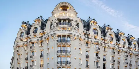The 6 Most Romantic Hotels in Paris